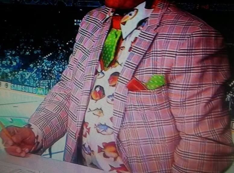 Dandy daltonico si reca in Germania e viene eletto uomo più elegante dell'anno - Lercio