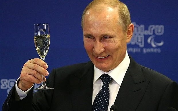 Oppositore di Putin muore per cause naturali - Lercio