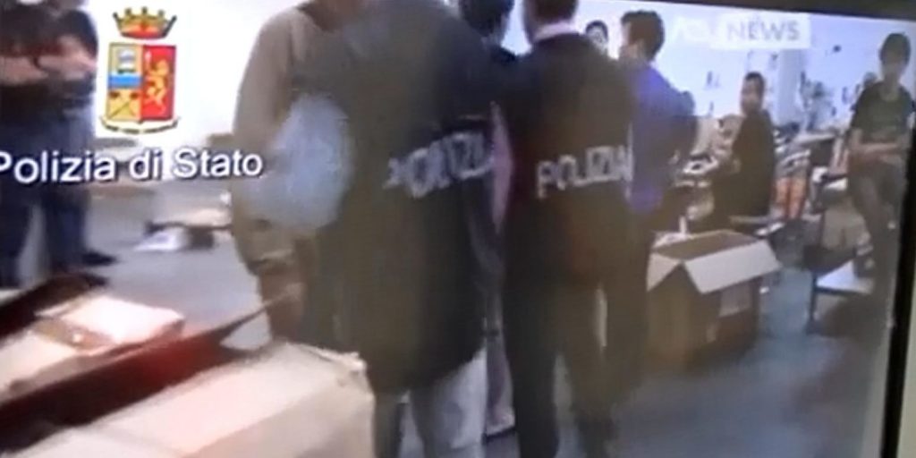 Imprenditore rivela: "i cinesi in Italia lavorano di notte perché nessuno li ha avvisati del fuso orario diverso" - Lercio