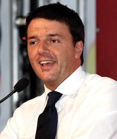 Matteo Renzi promette che continuerà a fare promesse - Lercio