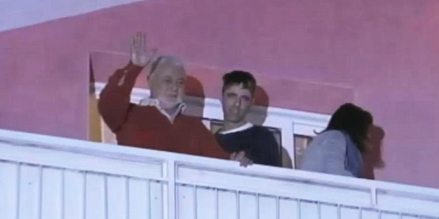 Festa a sorpresa in casa Sicignano: è strage - Lercio