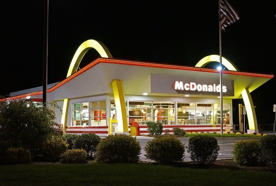 "Uccideremo tutti gli americani": ISIS apre venti nuovi McDonald's a New York - Lercio