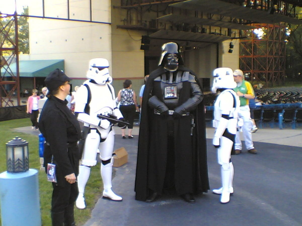 Aprono primi centri di recupero per gli emarginati che non hanno mai visto Star Wars - Lercio