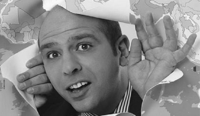 "Quo Vado?" proiettato in bianco e nero nei cinema d'essai - Lercio