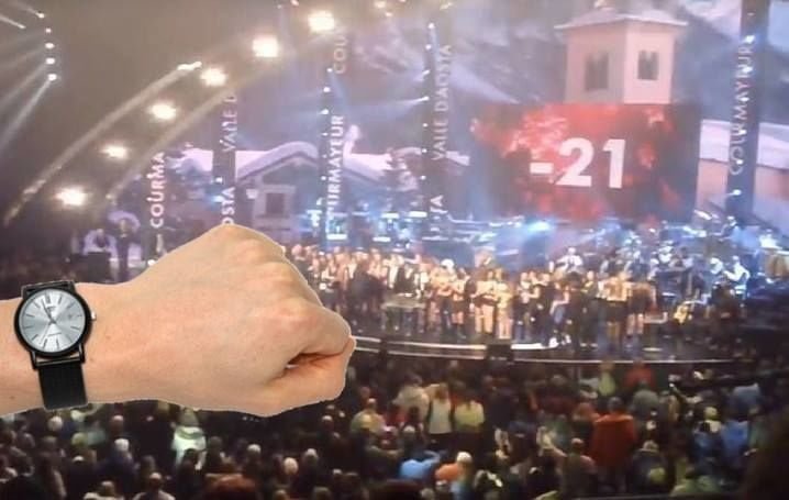 Seguono il veglione su Raiuno e brindano in anticipo: costretti a rivivere il 2015 - Lercio