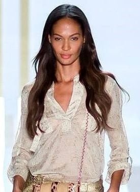 Modella vende l'anima al diavolo per perdere 21 grammi - Lercio