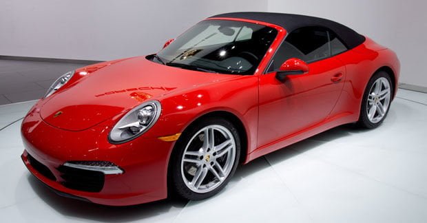 "Non fanno scopare di più". Porsche richiama 6 milioni di auto difettose - Lercio