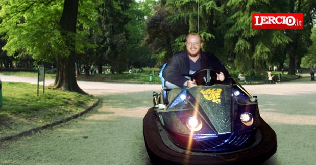 Ruba vettura dell'autoscontro e fugge. Catturato dopo 4 secondi - Lercio