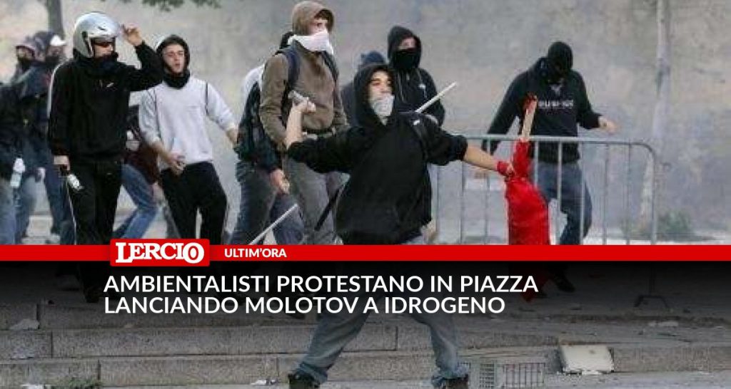Ambientalisti protestano in piazza lanciando Molotov a idrogeno - Lercio