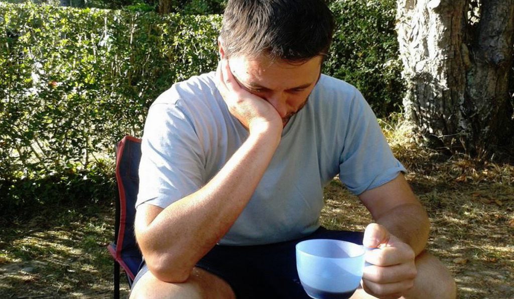 Il Papa beatificherà i vicini di tenda del bimbo che ha pianto 16 ore di fila in campeggio - Lercio