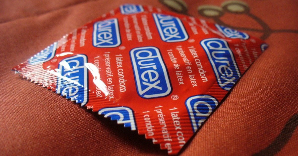 La Durex mette in commercio il gel ritardante all'aroma di tua moglie - Lercio