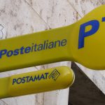 Non gli arriva un avviso di garanzia da sei mesi, deputato PD fa causa alle Poste Italiane - Lercio