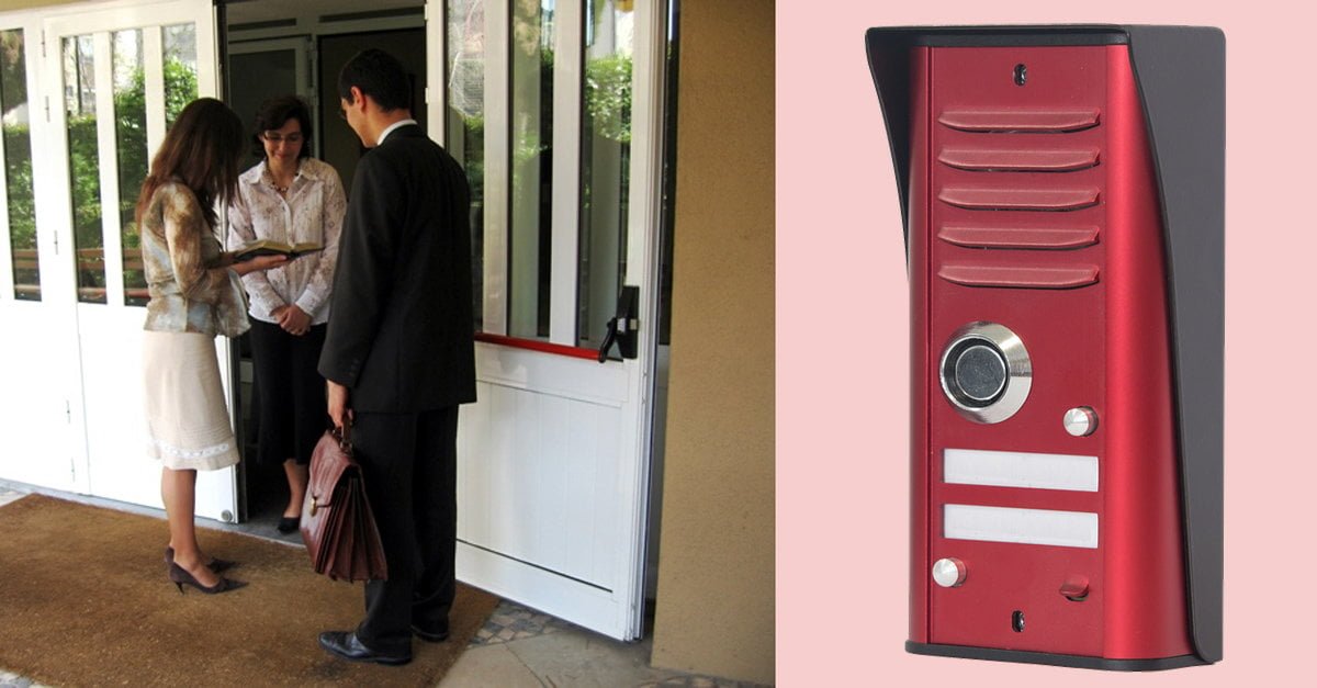 "Grazie, non mi interessa". Presentato il citofono che riconosce i Testimoni di Geova - Lercio