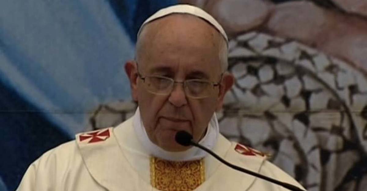 Smarrita l’agenda di Papa Francesco: “Oggi dovevo fare la dichiarazione progressista o retrograda?” - Lercio