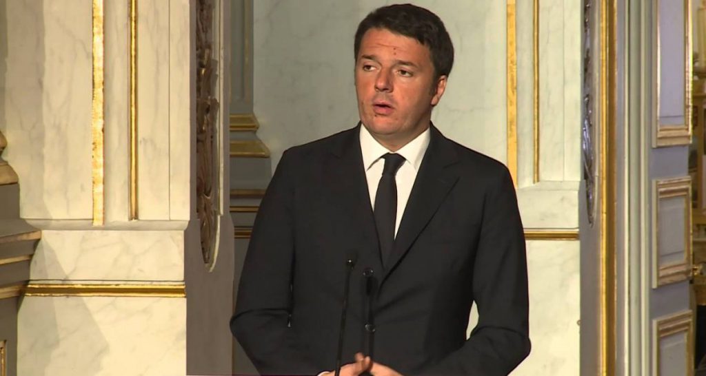 Renzi si commuove per la situazione dei terremotati: "Dove andranno a votare Sì?" - Lercio