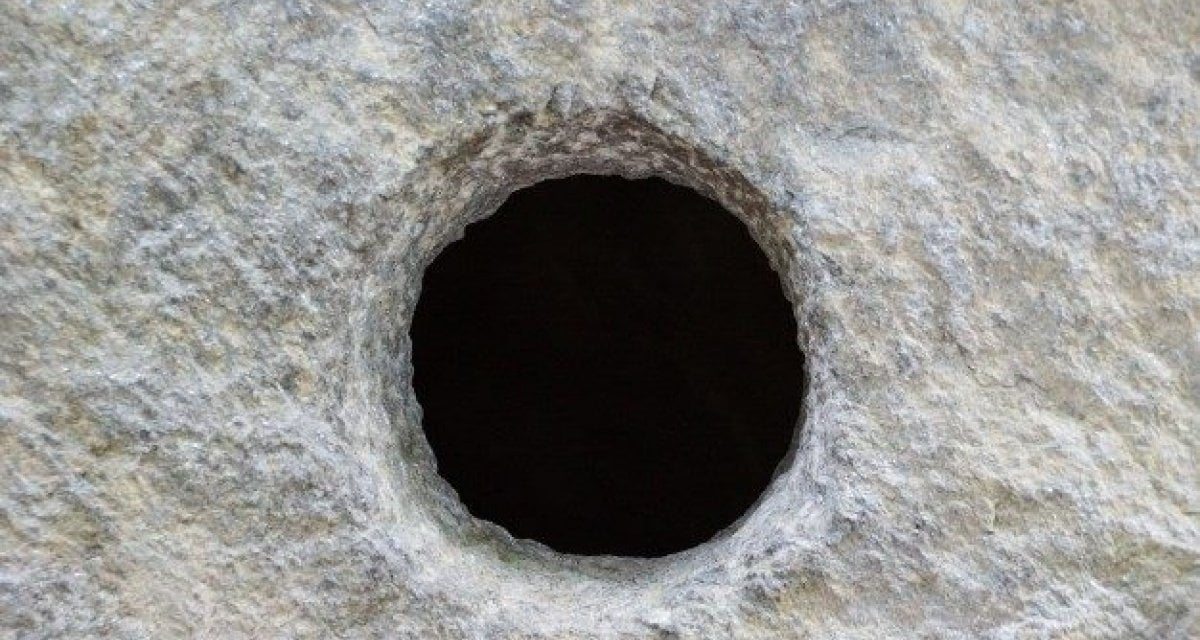 Trump: "Dopo aver costruito il muro anti-immigrati ci metteremo i glory hole" - Lercio