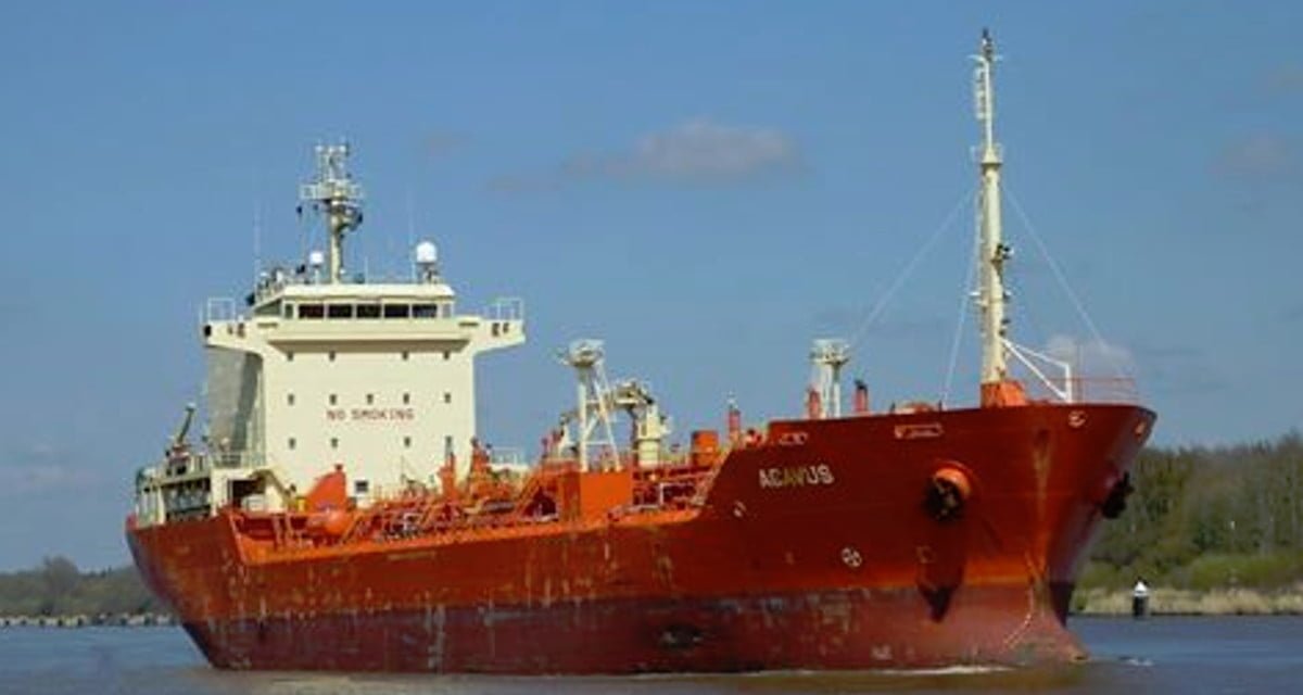 Donald Trump nomina una petroliera affondata nuovo sottosegretario all'ambiente - Lercio