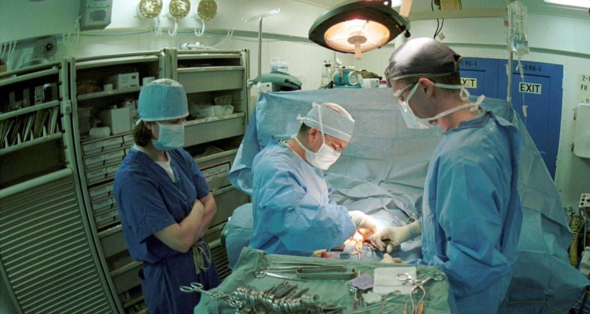 Ennesimo caso di malasanità a Catania: paziente muore durante autopsia - Lercio