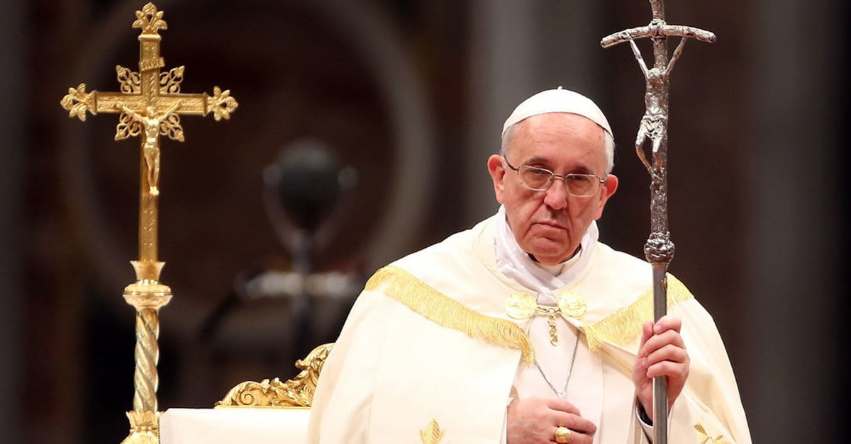 Papa Francesco dona 40 milioni di Padre Nostro alle popolazioni colpite dal terremoto - Lercio