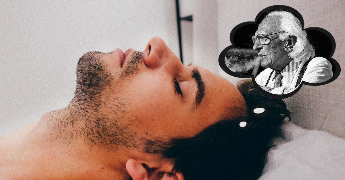 Gli appare in sogno Marco Pannella e gli rivela dove vendono il fumo migliore - Lercio