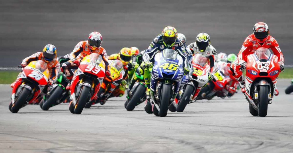 Escluso dal motomondiale pilota italiano che non parla in romagnolo - Lercio