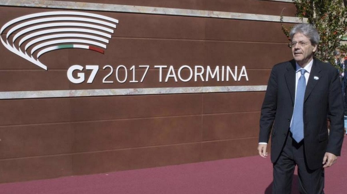 G7, Gentiloni dimenticato a Taormina - Lercio