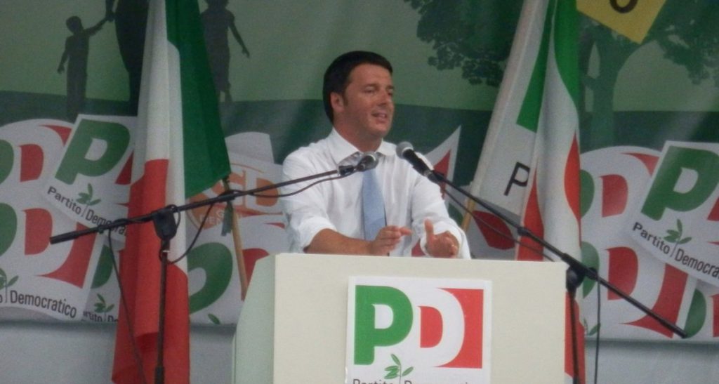 Pd in rimonta dopo le primarie, Renzi rilancia: "Presto altre pagliacciate" - Lercio