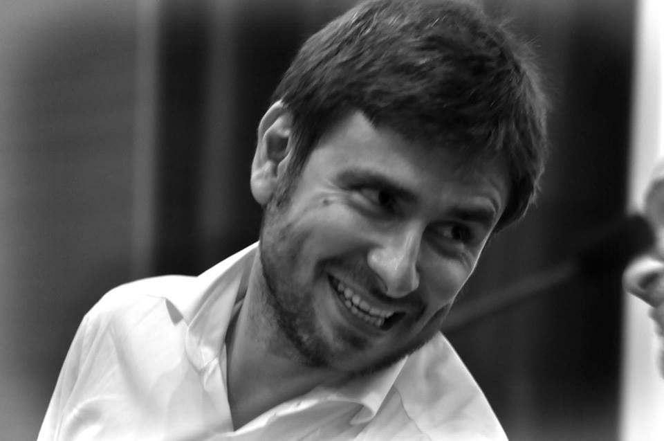 Gossip. Alessandro Di Battista diventerà presto padre di un bellissimo complotto - Lercio