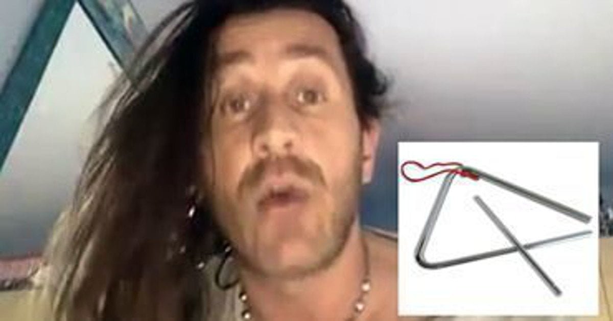 Triangolo assemblato in Africa soffia contratto discografico a Povia - Lercio