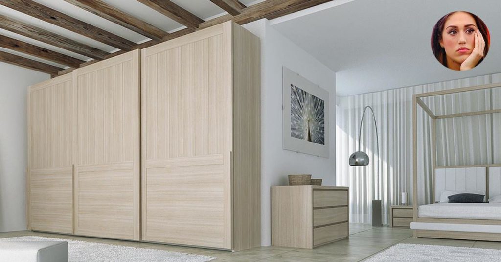 Compra un armadio e ci trova dentro Cecilia Rodriguez - Lercio