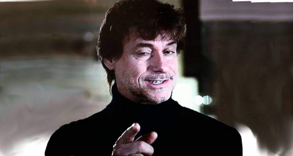 Alberto Angela devolve in beneficenza il 10% del suo testosterone - Lercio