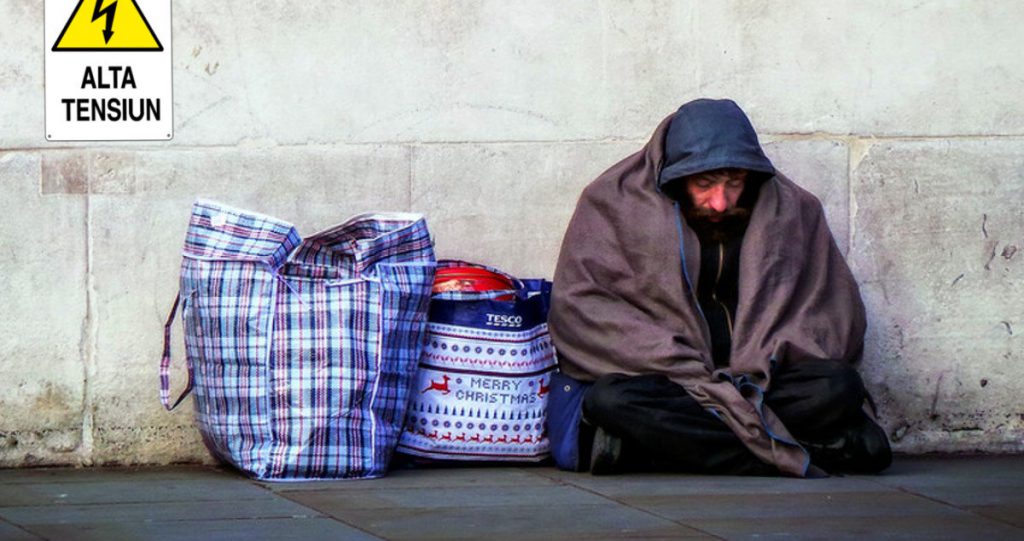 Como, amministrazione stanzia 12 milioni di euro per elettrificare i marciapiedi e dare la scossa ai senzatetto - Lercio