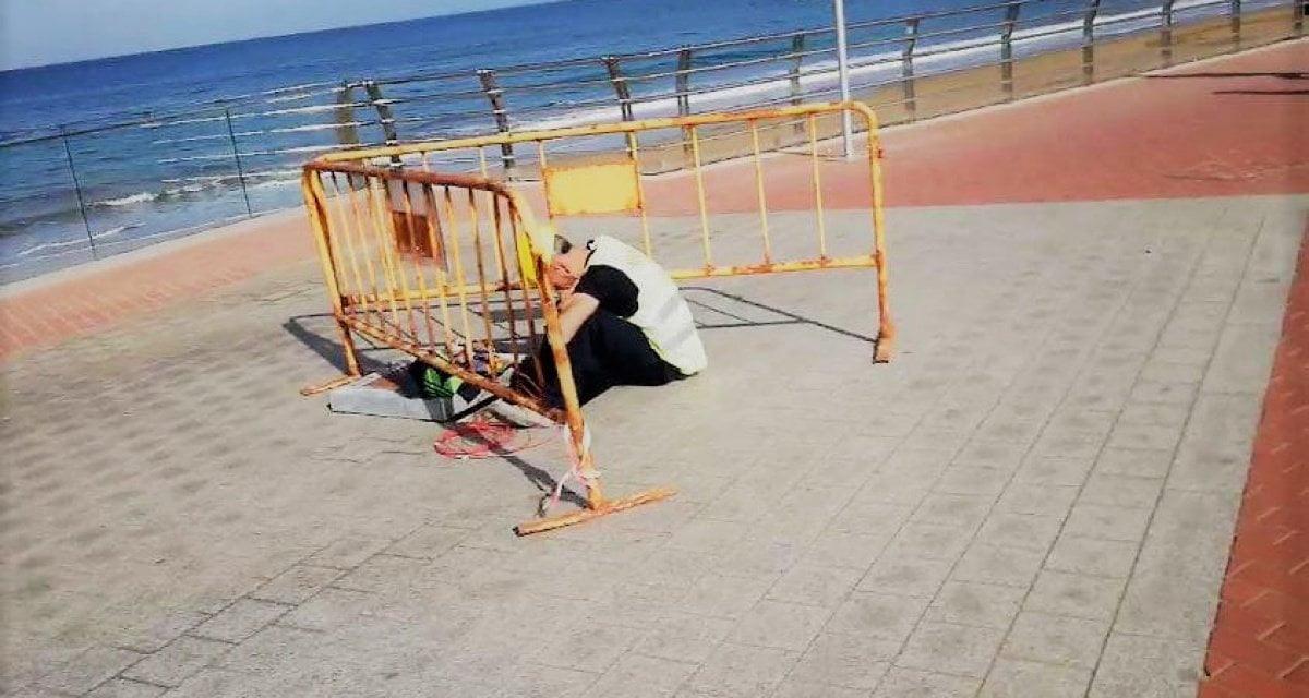Gerontofilo si finge muratore in un cantiere per farsi osservare dagli anziani - Lercio