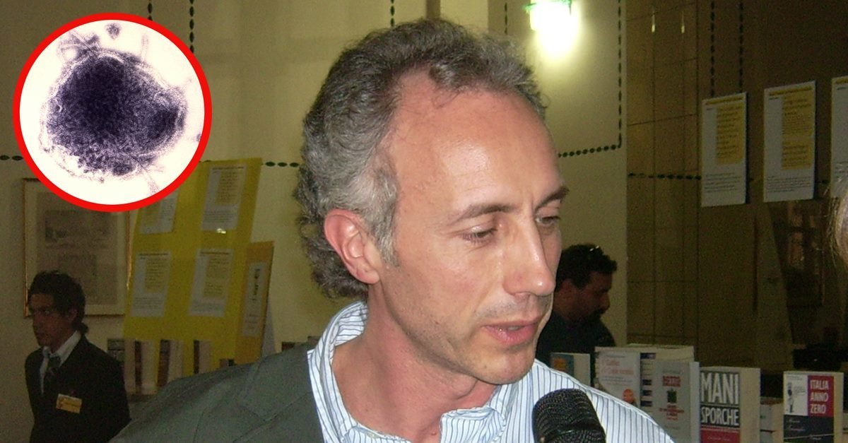Minacce a Marco Travaglio: recapitata busta contenente il virus del morbillo - Lercio