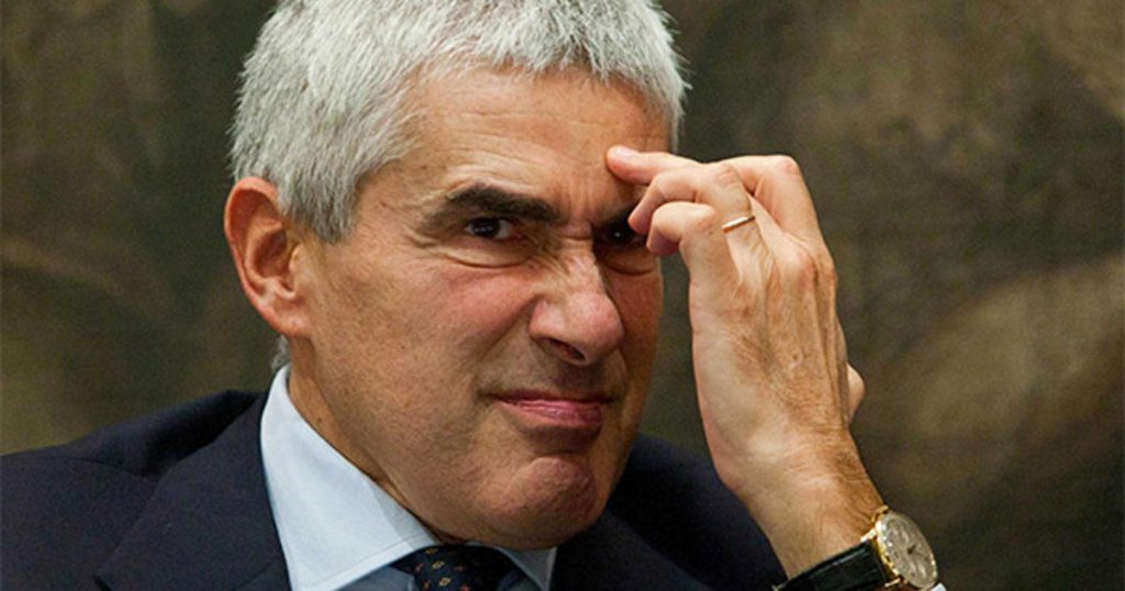 Elezioni, se sulla scheda si barrano due o più simboli il voto va a Casini - Lercio