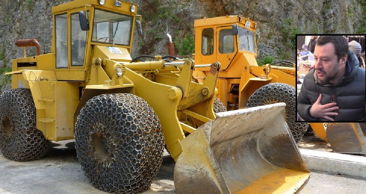 Licenziato il dipendente della Caterpillar che si è rifiutato di vendere una ruspa a Salvini - Lercio