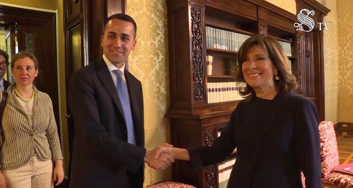 Tagli agli sprechi: Maria Elisabetta Alberti Casellati rinuncia a un cognome - Lercio