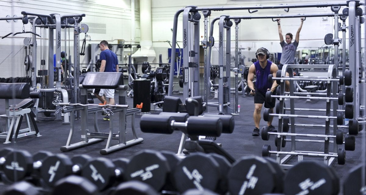Roma, apre la prima palestra con musica non di merda - Lercio