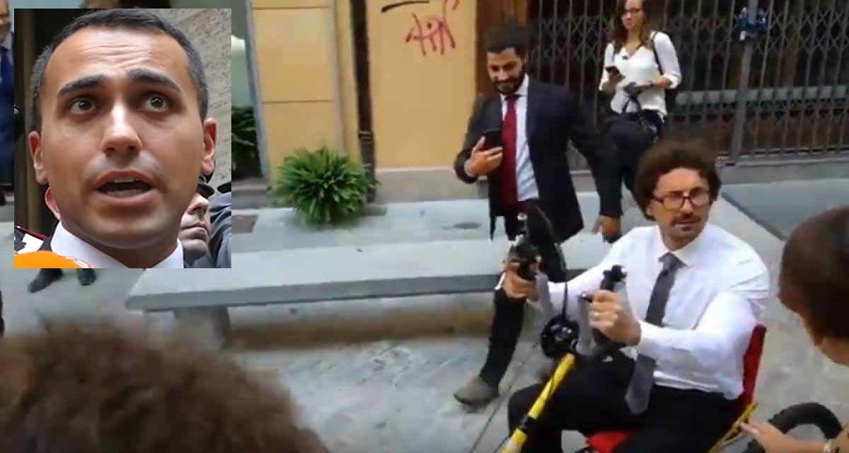 Di Maio denuncia: "Al Ministero dei Trasporti è arrivato un Toninelli manipolato" - Lercio