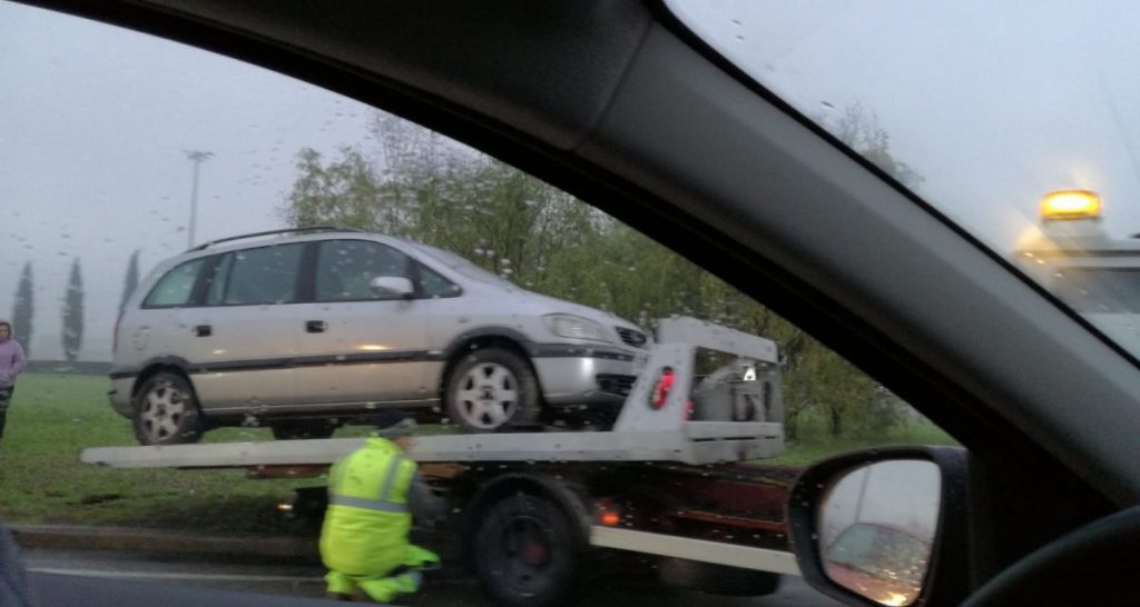 Creato in laboratorio un cinese che sa guidare - Lercio
