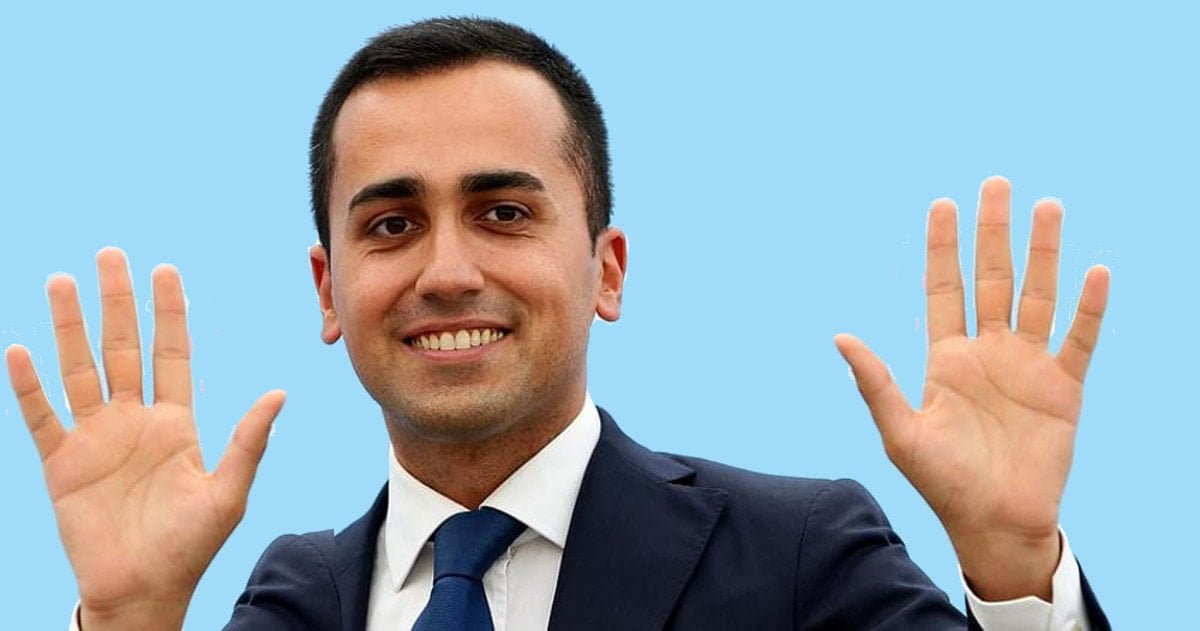 Di Maio precisa: "La qualifica di imprenditore onesto vale solo fino a dieci operai in nero" - Lercio
