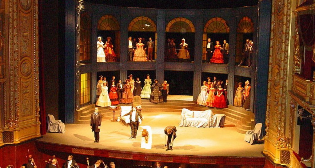 Soprano confessa: "Ho sempre cantato frasi a cazzo, tanto nessuno capiva" - Lercio