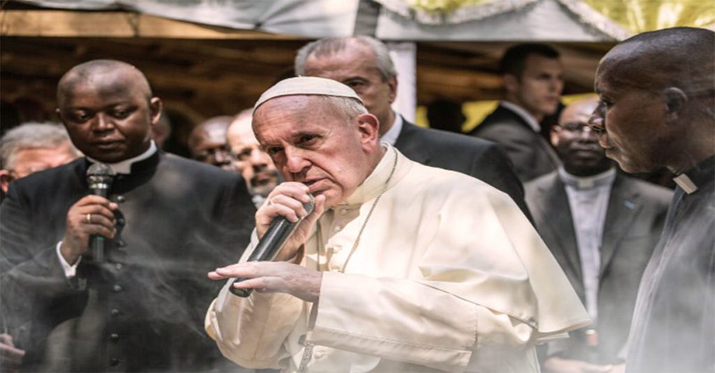 "Trap linguaggio dei giovani", Papa Francesco pronuncerà omelie con l'autotune - Lercio