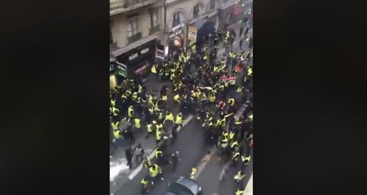 “Di Maio appoggia voi!”, “No, voi!”. Francia, scoppia la rissa tra le fazioni dei gilet gialli - Lercio