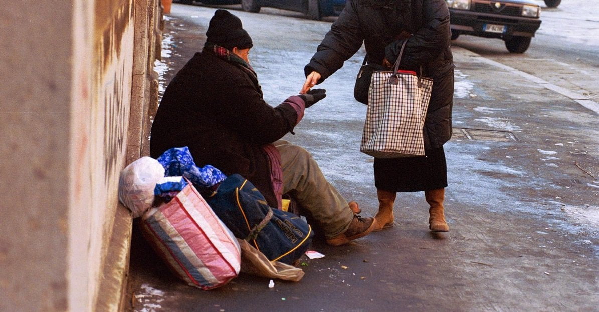 Recessione. Nel paniere Istat entrano le pezze al culo - Lercio