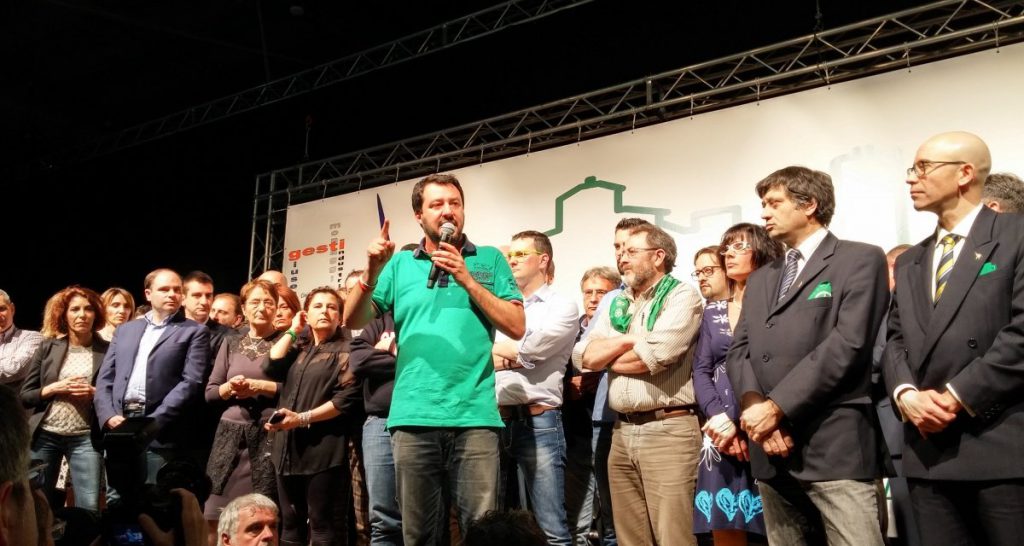 Basilicata, Salvini ripassa il discorso sbagliato e annuncia "Prima i sardi!" - Lercio