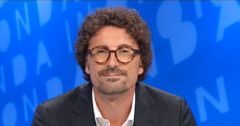Toninelli: "Sì, ho il Suv diesel ma da 2 anni trattengo le scoregge" - Lercio