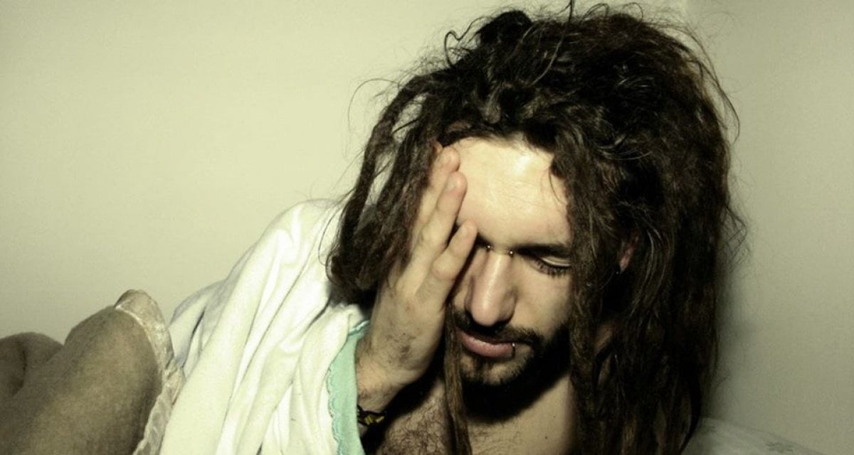 Uomo resuscita ma resta umile e non fonda una religione - Lercio