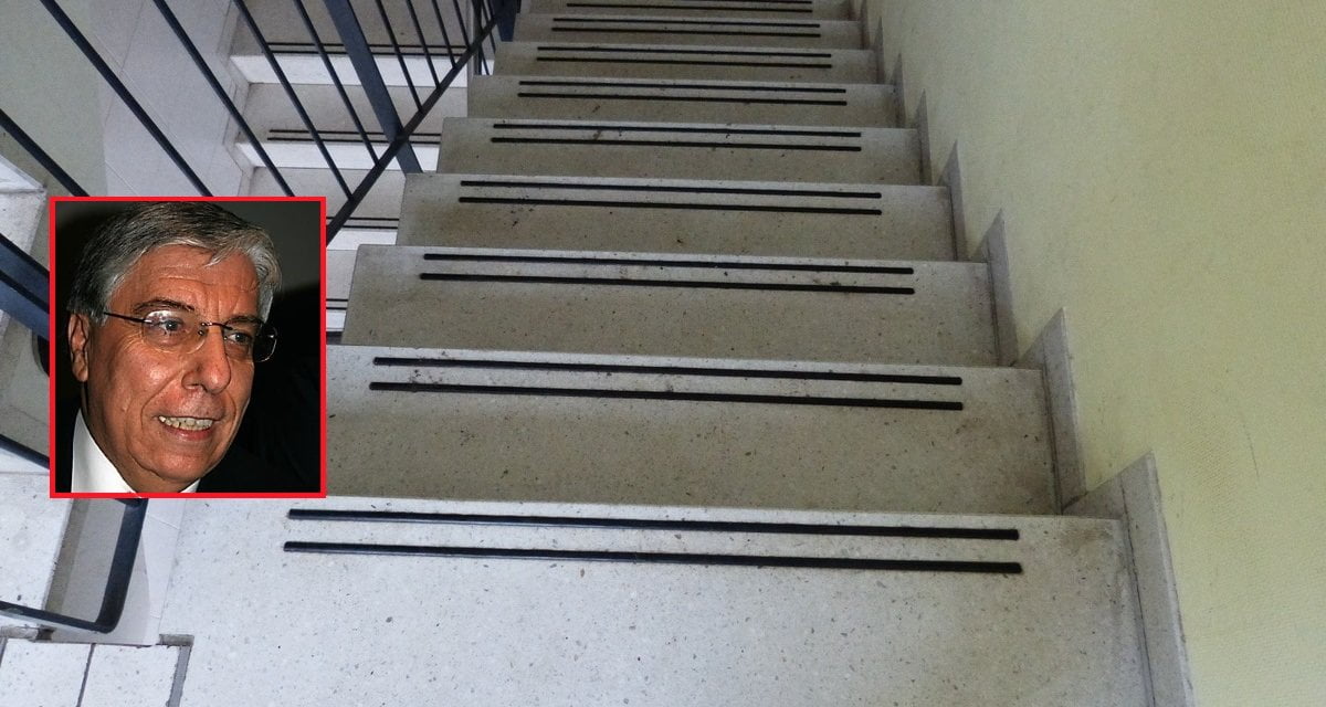 Caso Cucchi. Giovanardi condannato a risarcire le scale della caserma per diffamazione - Lercio