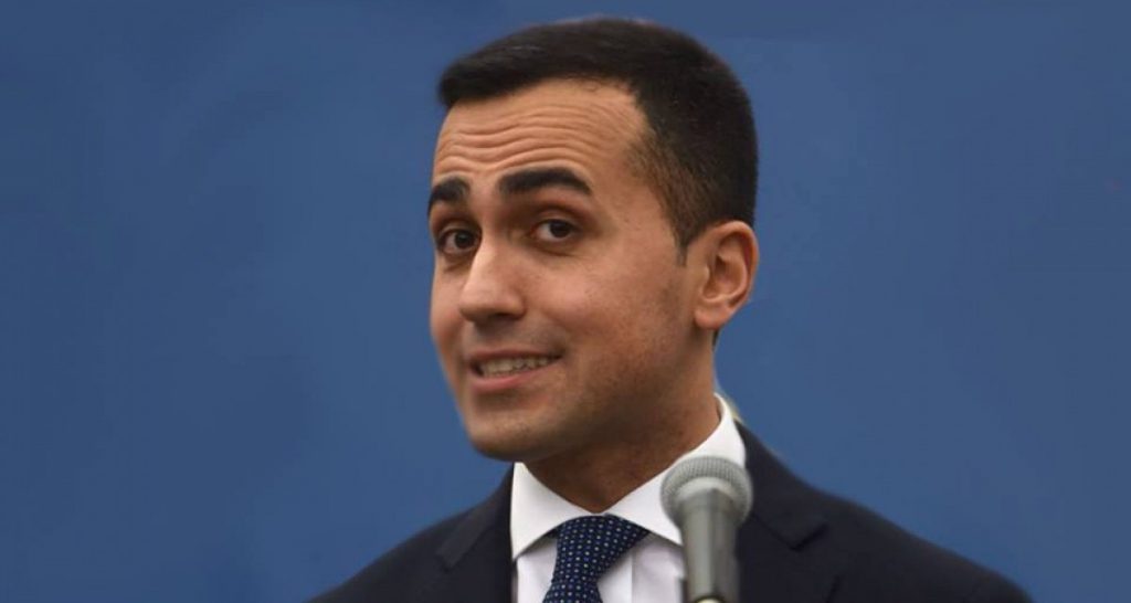 Def, Di Maio rassicura: "Troveremo un nome figo anche per l'aumento dell'IVA" - Lercio